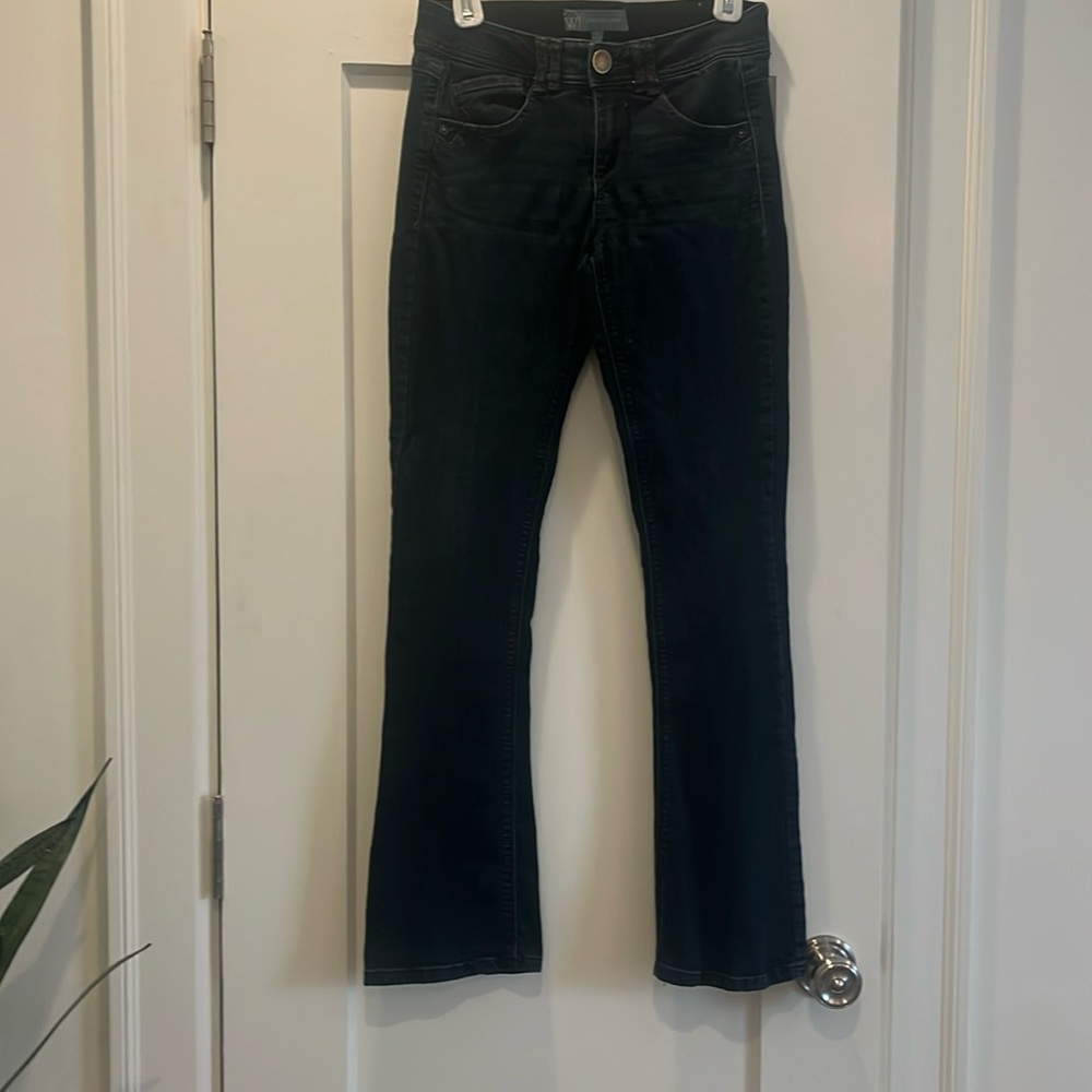 “Magic” boot cut jeans
